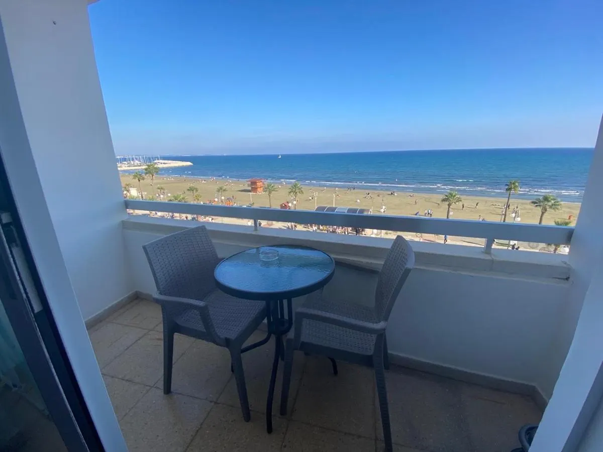 Alex Beach Apartment 33 Larnaca