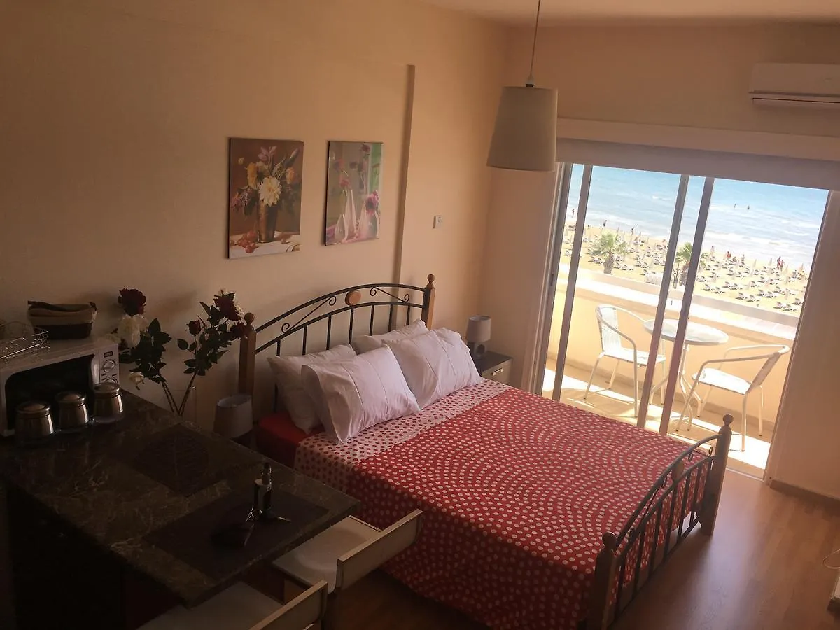Alex Beach Apartment 33 Larnaca